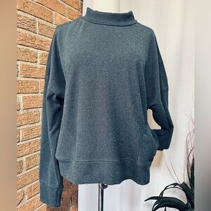 Zobha gray mock-neck cropped sweatshirt with POCKETS! - XL